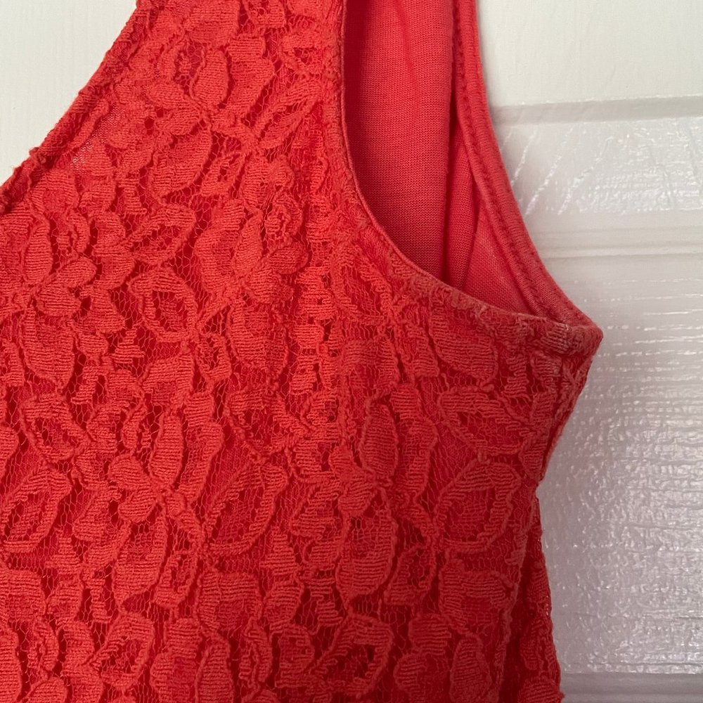 Lace Spring Dress - Picture 5 of 11